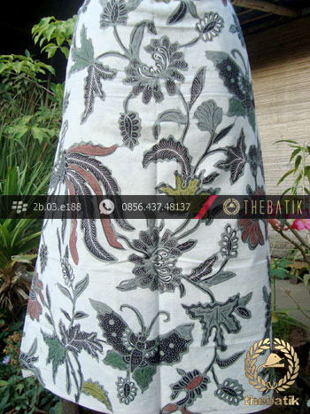 Kain Batik Coletan Solo Motif Buketan Latar Putih