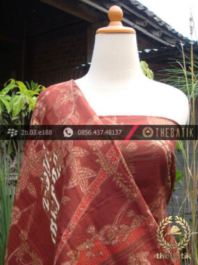 Sarung Selendang Batik Sutera Kontemporer Latar Merah