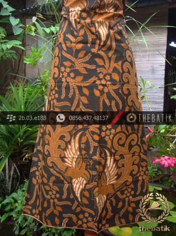 Kain Batik Cap Solo Motif Peksi Latar Hitam