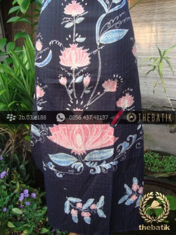 Batik Tulis Sutera Coletan Jogja Buketan Latar Biru-1