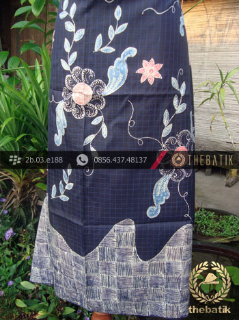 Batik Tulis Sutera Coletan Jogja Motif Buketan Latar Biru-2