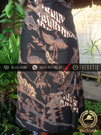Batik Tulis Sutera Motif Burung Bangau Coklat Latar Hitam