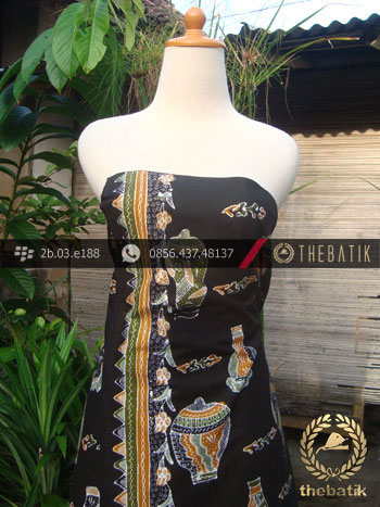 Kain Batik Tulis Cirebon Motif Guci Oriental Latar Hitam