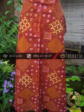 Kain Batik Tulis Yogyakarta Motif Sekarjagad Marun Kuning