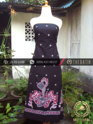 Kain Batik Tulis Jogja Motif Buketan Ungu Latar Hitam-2