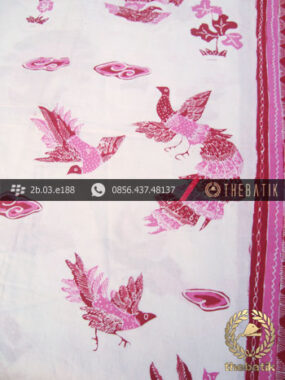 Batik Tulis Cirebon Motif Merak Pink Latar Putih