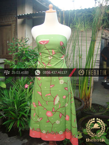 Batik Tulis Cirebon Motif Buketan Sulur Hijau Pink