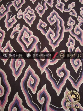 Batik Tulis Cirebon Motif Megamendung Pink Latar Ungu