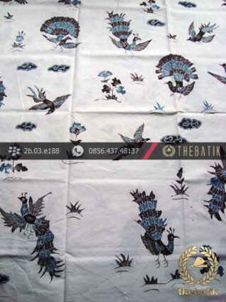 Batik Tulis Cirebon Motif Burung Merak Latar Putih