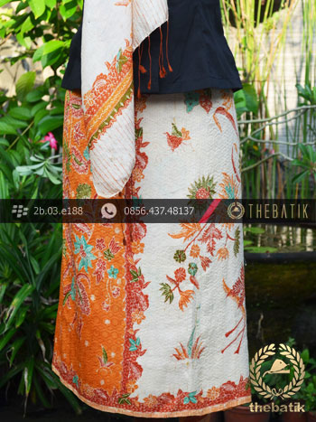 Sarung Selendang Batik Sutera Tulis Jingga