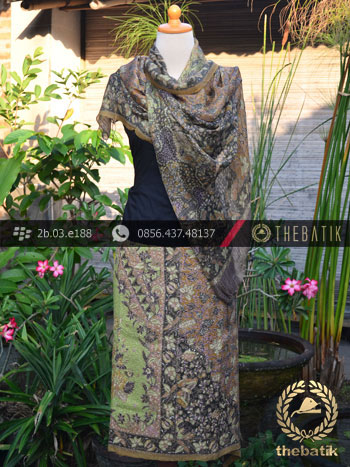 Sarung Selendang Batik Sutera Motif Sekarjagad Hijau
