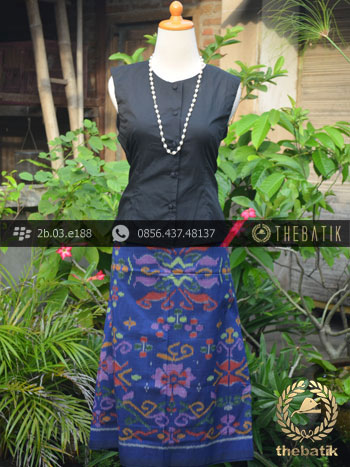 Kain Tenun Indonesia Motif Bunga Biru