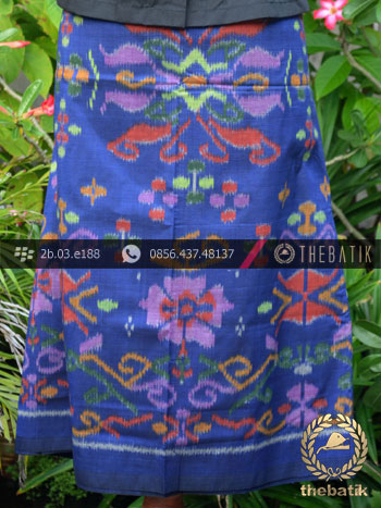 Kain Tenun Indonesia Motif Bunga Biru