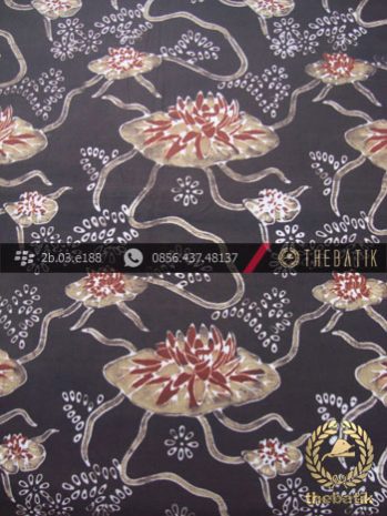 Kain Batik Warna Alam Motif Teratai Latar Hitam