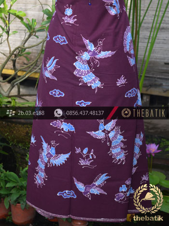 Batik Tulis Motif Merak Latar Ungu Terong