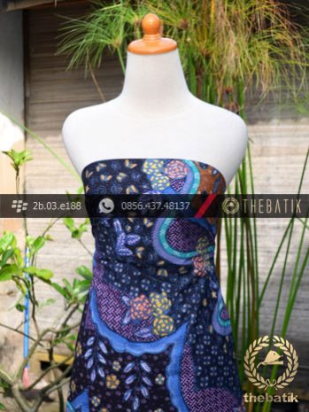 Kain Batik Sutera Motif Kombinasi Biru