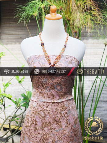 Kain Batik Sutera Motif Pesisiran Pink Lawasan