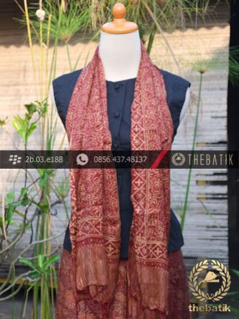 Sarung Selendang Batik Sutera Motif Parang Kembang Marun