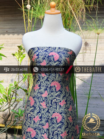Batik Sutera Pesisiran Motif Kembang Biru Pink