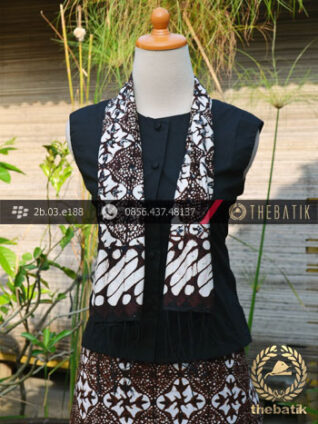 Kain dan Selendang Batik Klasik Motif Kembang Sikatan