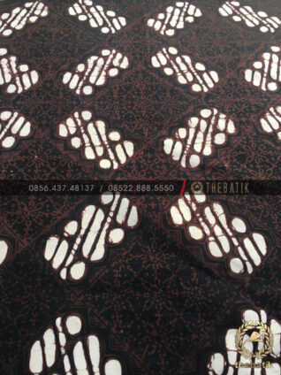 Kain Batik Klasik Jogja Motif Ceplok Keci