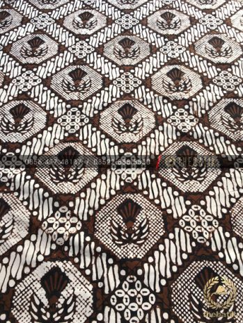 Kain Batik Klasik Jogja Motif Gurdo Sisik Putih
