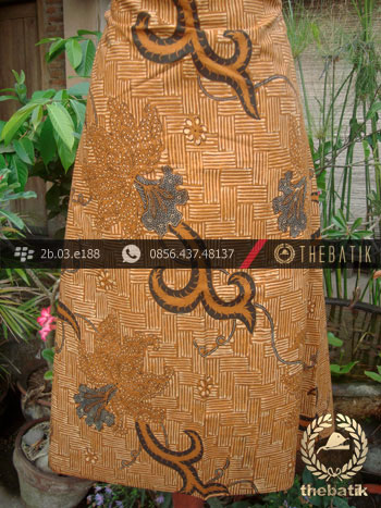 Batik Solo Kombinasi Tulis Motif Lereng Latar Anyaman