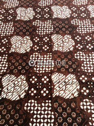 Kain Batik Klasik Jogja Motif Sekar Jagad Hitam