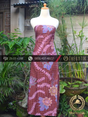 Kain Batik Tulis Pesisiran Motif Kembang Maroon