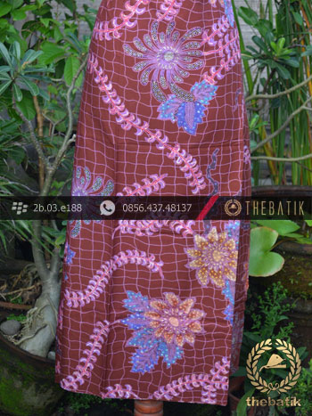 Kain Batik Tulis Pesisiran Motif Kembang Maroon