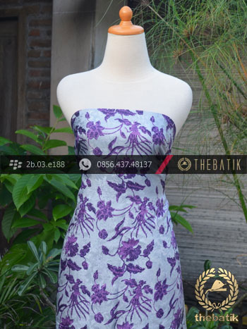 Kain Batik Sutera Pesisiran Motif Buketan Ungu