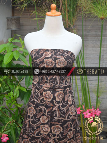Kain Batik Warna Alam Motif Bunga Kontemporer
