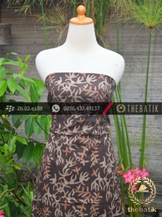 Kain Batik Warna Alam Motif Daun Kontemporer