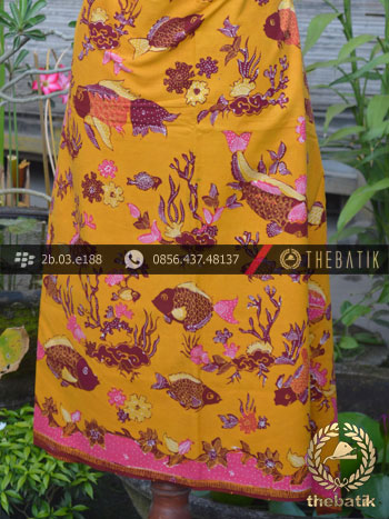 Batik Tulis Cirebon Motif Ikan Pink Latar Kuning