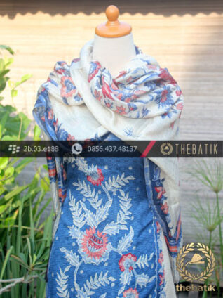 Sarung Selendang Batik Sutera Buketan Biru Putih