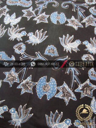 Kain Batik Tulis Warna Alam Motif Wahyu Tumurun Hitam