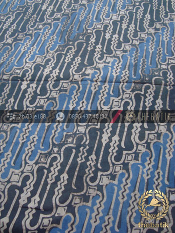 Batik Warna Alam Indigo Motif Parang Curigo