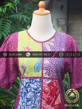 Model Baju Batik Kerja Wanita – Tambal Emboss