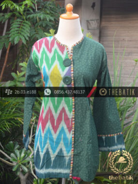 Model Baju Batik Kerja Wanita – Hijau Ikat
