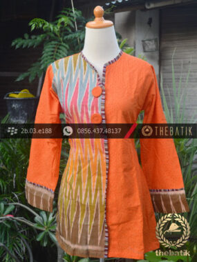 Model Baju Batik Kerja Wanita – Jingga Ikat