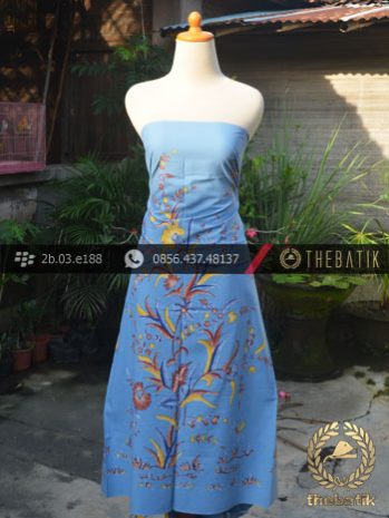 Kain Batik Tulis Cirebon Motif Buketan Latar Biru
