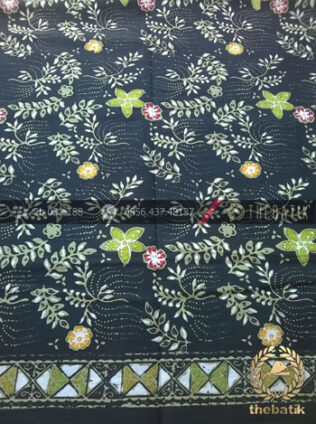 Kain Batik Pekalongan Motif Floral Coletan Hijau