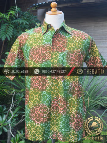 Kemeja Batik Modern Motif Hijau Gradasi