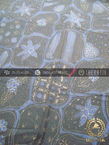 Kain Batik Warna Alam Tulis Motif Sekarjagad Hitam