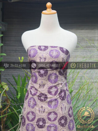 Kain Batik Tulis Motif Ceplok Lawasan Ungu