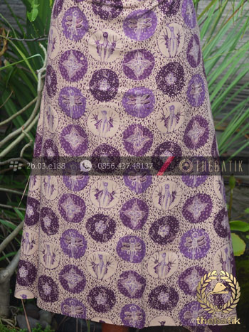Kain Batik Tulis Motif Ceplok Lawasan Ungu