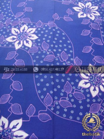 Kain Batik Tulis Motif Lereng Kembang Biru Ungu