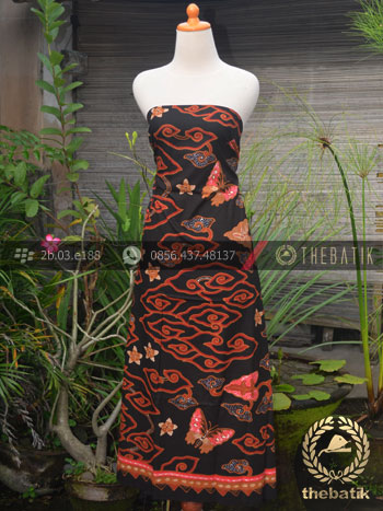 Kain Batik Tulis Mega Mendung Merah Latar Hitam