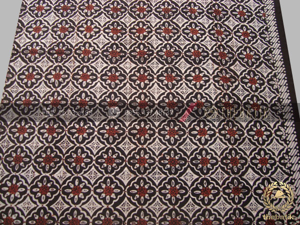 Kain Batik Motif Klasik Kembang Tanjung Besar
