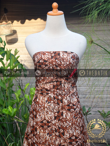Kain Batik Motif Klasik Simetris Ceplok Nithik